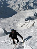 20_Salita sempre ripida con sotto il rifugio